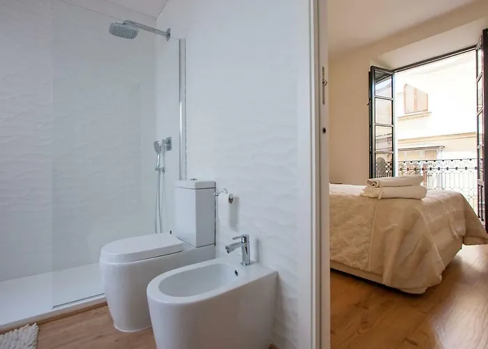 Escapada Romantica, 2 Pax, Centro Historico Seville